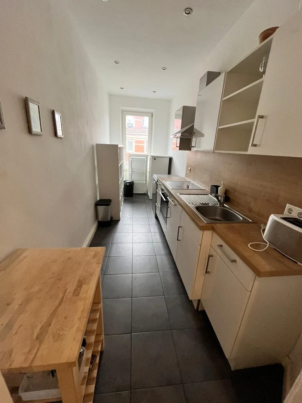 Furnished Shared Room near Rothenburger Straße | All-Inclusive Student Housing - Image 2