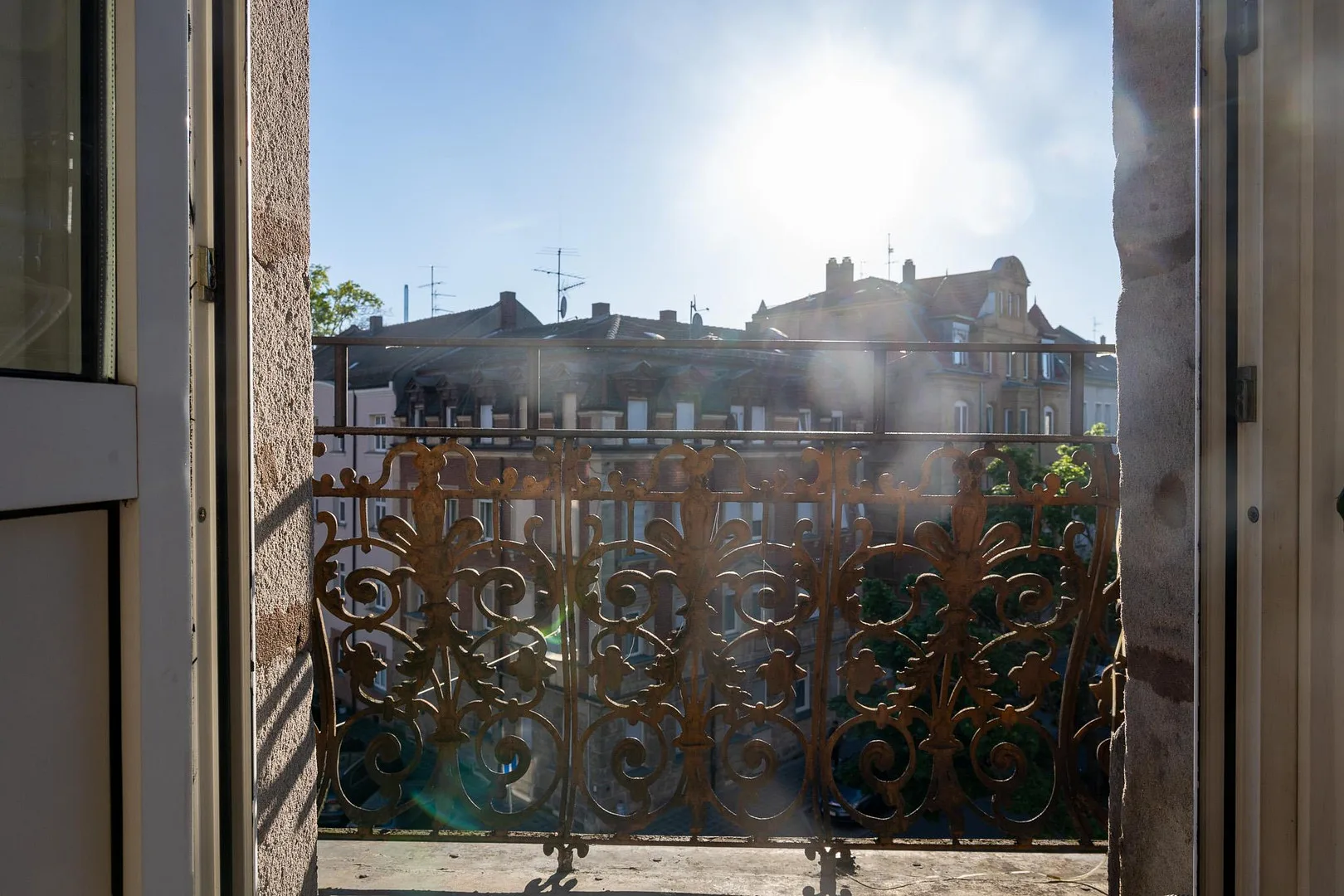 Furnished Shared Room near Rothenburger Straße | All-Inclusive Student Housing - Image 6