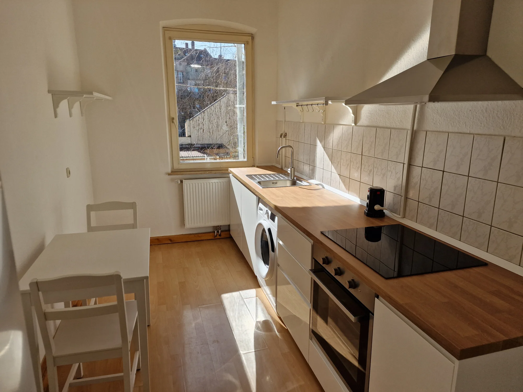 Furnished Shared Room in Girls-Only Flat near Sündersbühl U-Bahn | All-Inclusive Student Housing - Image 4